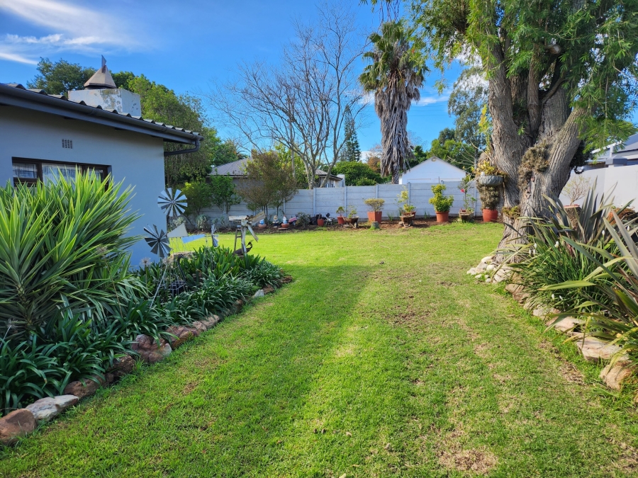 5 Bedroom Property for Sale in Bayview Western Cape